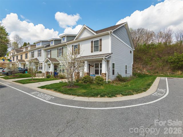 201 Stoney Point Way, Candler, NC 28715