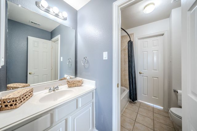 1026 Brentwood Drive, Murphy, TX 75094