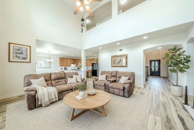 1026 Brentwood Drive, Murphy, TX 75094