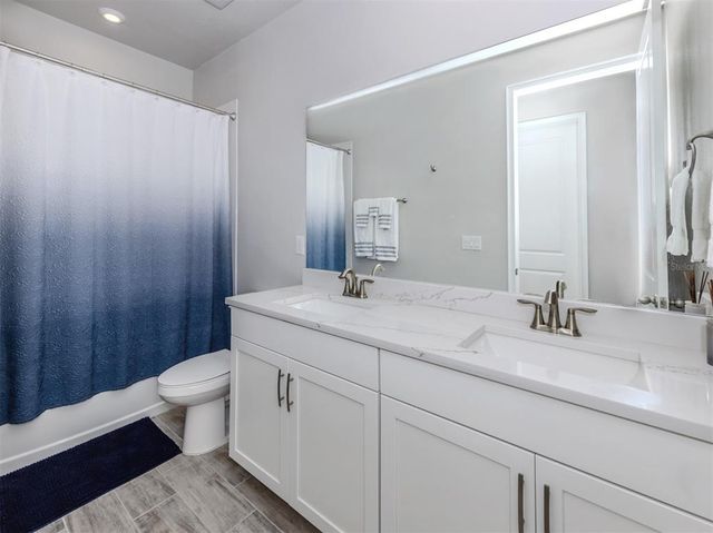 20285 SYMPHONY PLACE, Venice, FL 34293