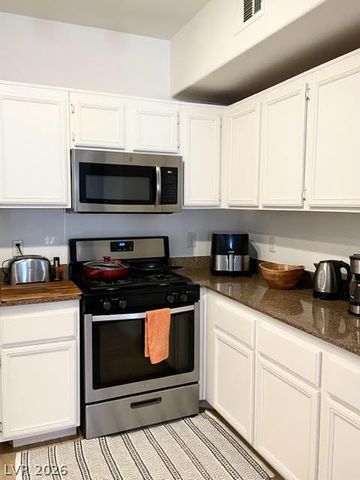 10001 Peace Way 2201, Las Vegas, NV 89147