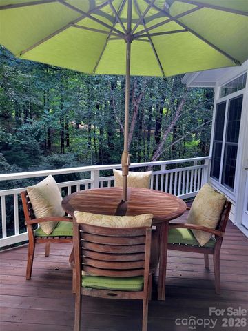 113 Chancery Court, Flat Rock, NC 28731