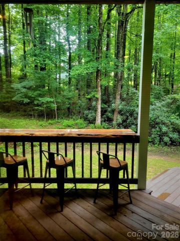 113 Chancery Court, Flat Rock, NC 28731