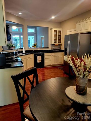 113 Chancery Court, Flat Rock, NC 28731