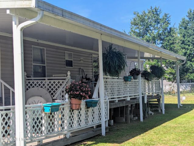 5224 HAMMOCK LAKE Drive, Jacksonville, FL 32226