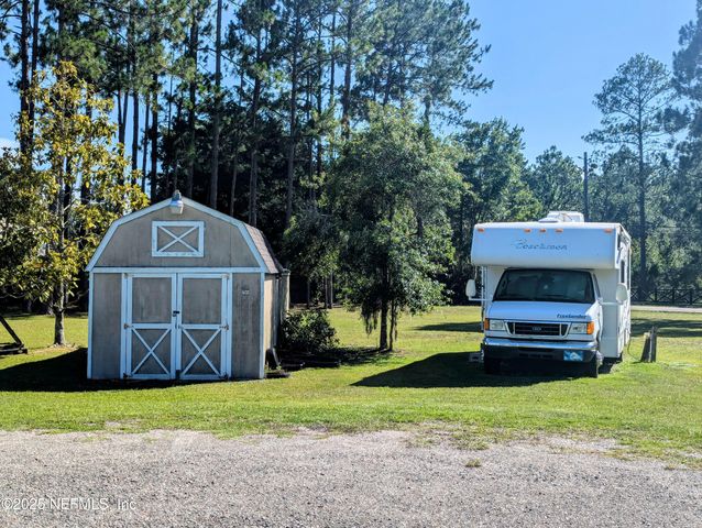 5224 HAMMOCK LAKE Drive, Jacksonville, FL 32226