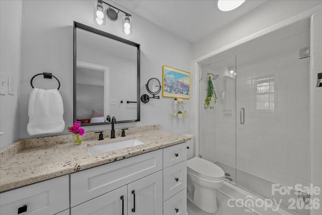 5841 Donegal Drive, Charlotte, NC 28212