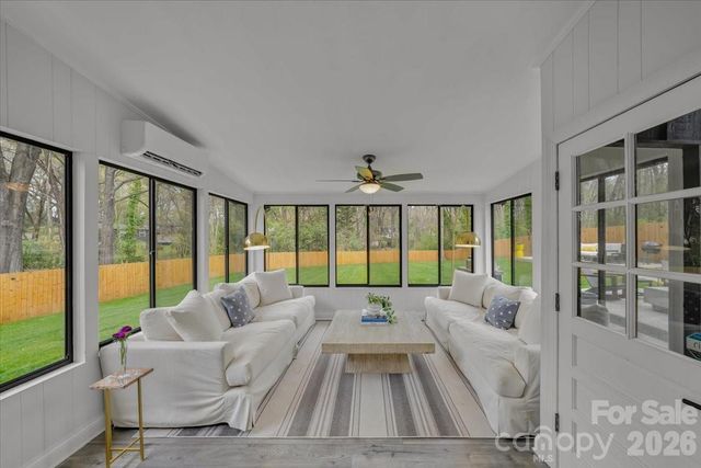 5841 Donegal Drive, Charlotte, NC 28212