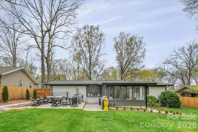 5841 Donegal Drive, Charlotte, NC 28212