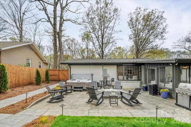 5841 Donegal Drive, Charlotte, NC 28212