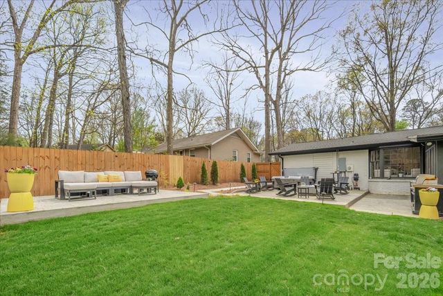 5841 Donegal Drive, Charlotte, NC 28212