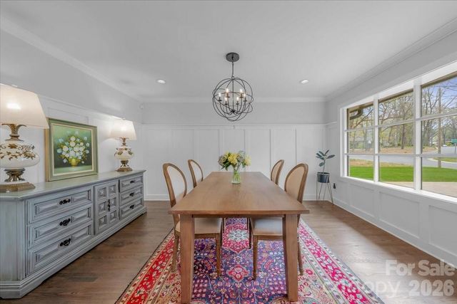 5841 Donegal Drive, Charlotte, NC 28212