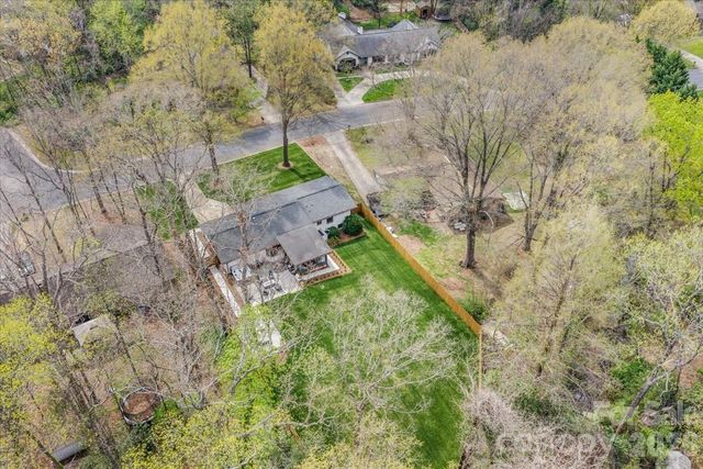 5841 Donegal Drive, Charlotte, NC 28212