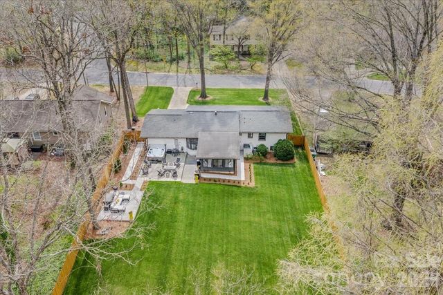 5841 Donegal Drive, Charlotte, NC 28212