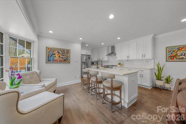 5841 Donegal Drive, Charlotte, NC 28212