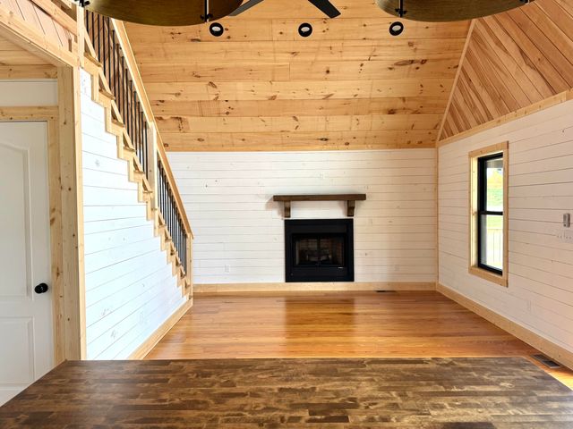 345 Pumpkin Creek Circle, Jamestown, KY 42629
