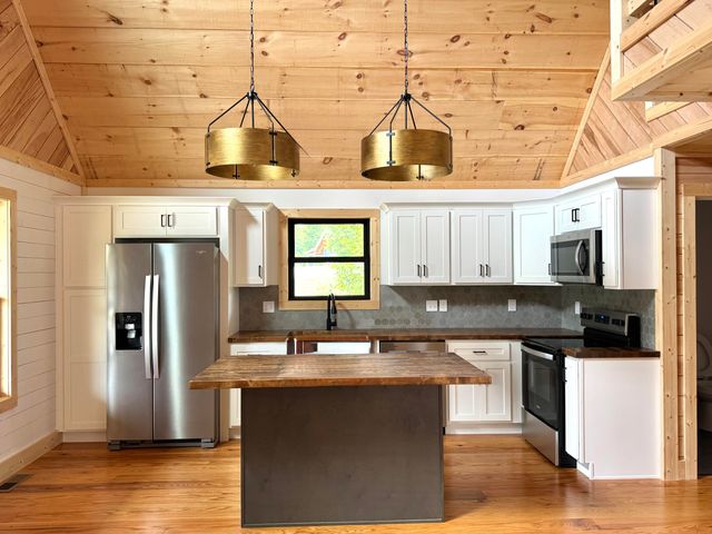 345 Pumpkin Creek Circle, Jamestown, KY 42629