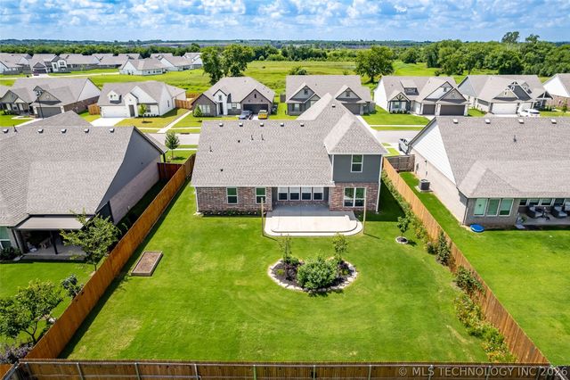 15711 E 75th Street North, Owasso, OK 74055