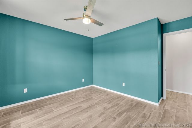 15711 E 75th Street North, Owasso, OK 74055