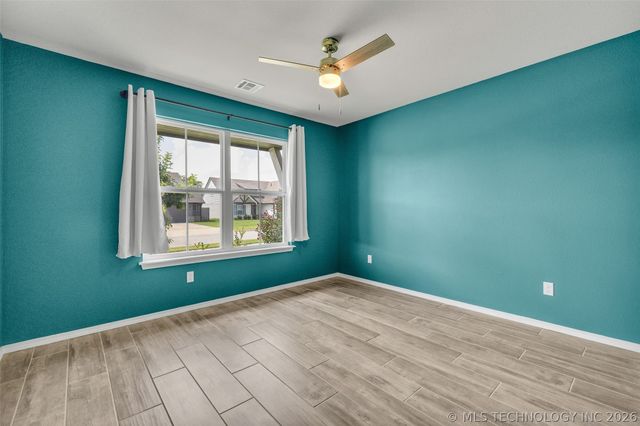 15711 E 75th Street North, Owasso, OK 74055