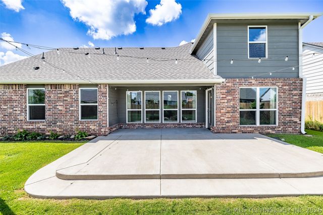 15711 E 75th Street North, Owasso, OK 74055