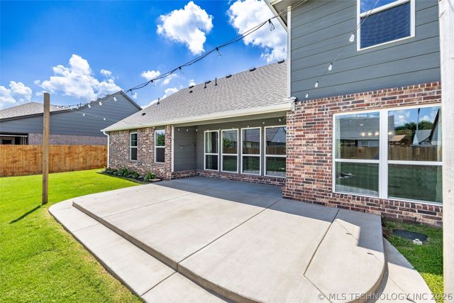 15711 E 75th Street North, Owasso, OK 74055