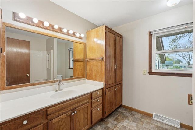 4514 Jay Drive, Madison, WI 53704