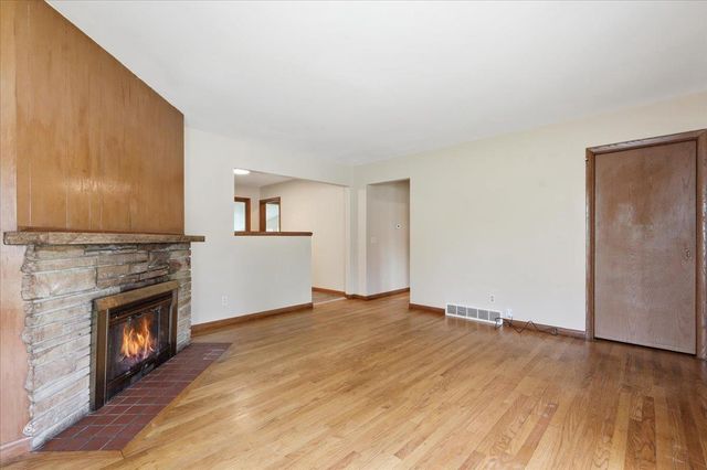 4514 Jay Drive, Madison, WI 53704