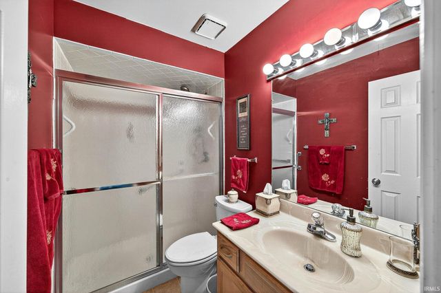 18634 Pauls Way, South Bend, IN 46637