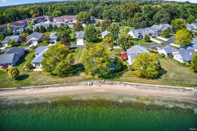 18634 Pauls Way, South Bend, IN 46637