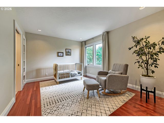 2677 Sw 64TH Pl, Portland, OR 97225
