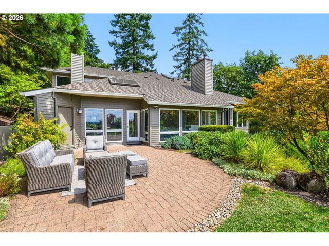 2677 Sw 64TH Pl, Portland, OR 97225
