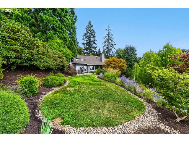 2677 Sw 64TH Pl, Portland, OR 97225