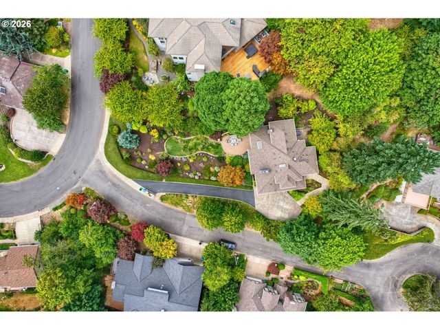 2677 Sw 64TH Pl, Portland, OR 97225