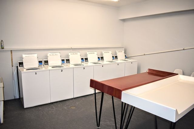 90 Sea St 204, Weymouth, MA 02191