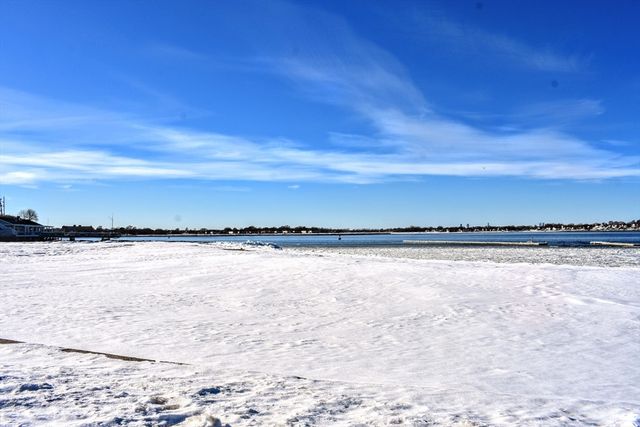 90 Sea St 204, Weymouth, MA 02191