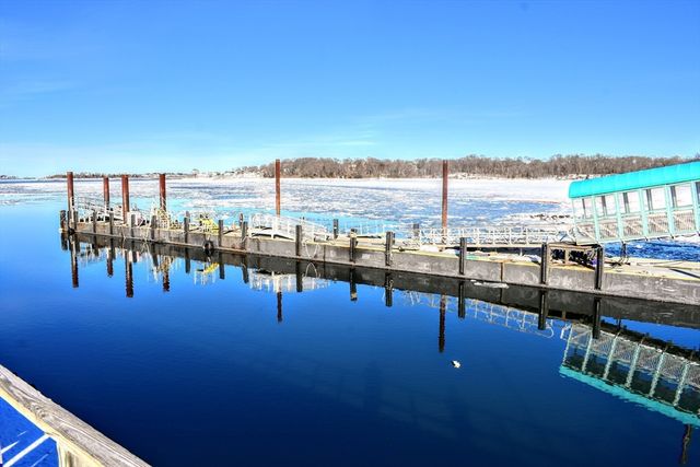 90 Sea St 204, Weymouth, MA 02191