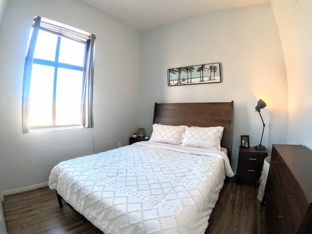 90 Sea St 204, Weymouth, MA 02191