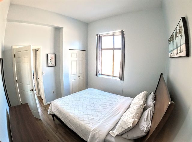 90 Sea St 204, Weymouth, MA 02191