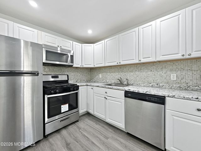 809 Daffodil Drive, Jackson, NJ 08527