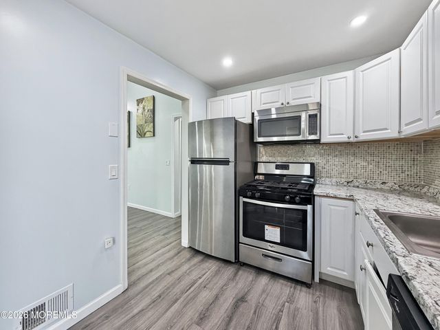 809 Daffodil Drive, Jackson, NJ 08527