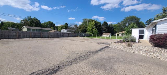 255 N Hintz Street, Owosso, MI 48867