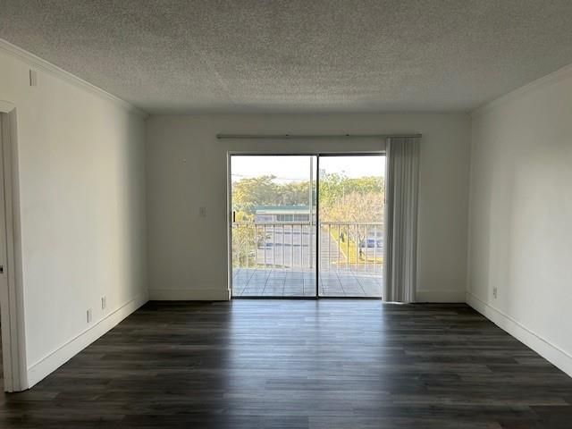 1000 Country Club Drive 403, Margate, FL 33063