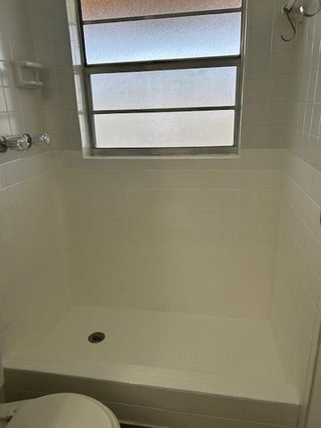 1000 Country Club Drive 403, Margate, FL 33063