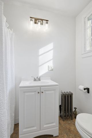 19 Orpheum Ave, East Longmeadow, MA 01028