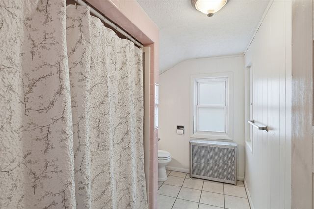 19 Orpheum Ave, East Longmeadow, MA 01028