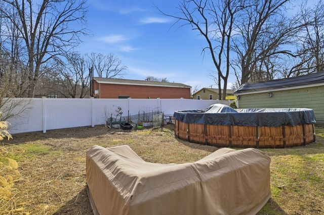 19 Orpheum Ave, East Longmeadow, MA 01028