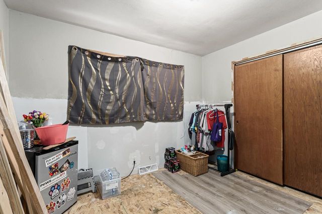 11217 W Mallory AVENUE, Hales Corners, WI 53130