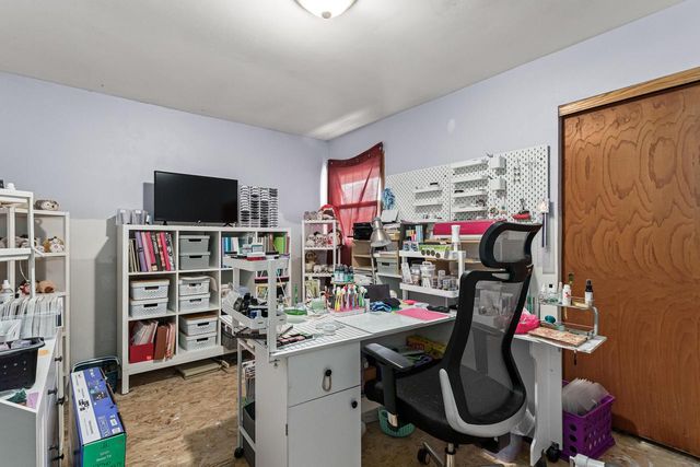 11217 W Mallory AVENUE, Hales Corners, WI 53130