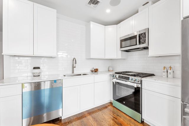 199 Havre St 1, Boston, MA 02128